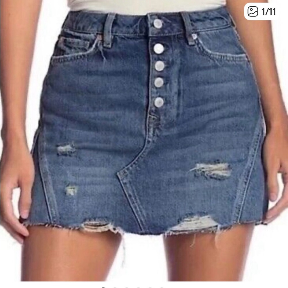 We The Free Free People Distressed Denim Mini Skirt 27 Y2K Grunge Raw Hem
